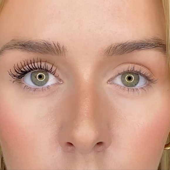 NIB IL MAKIAGE Silver and Black Mascara - Picture 2 of 8